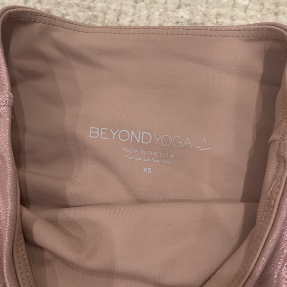 Beyond Yoga Pearlized High Waisted Midi Legging - Picture 4 of 5